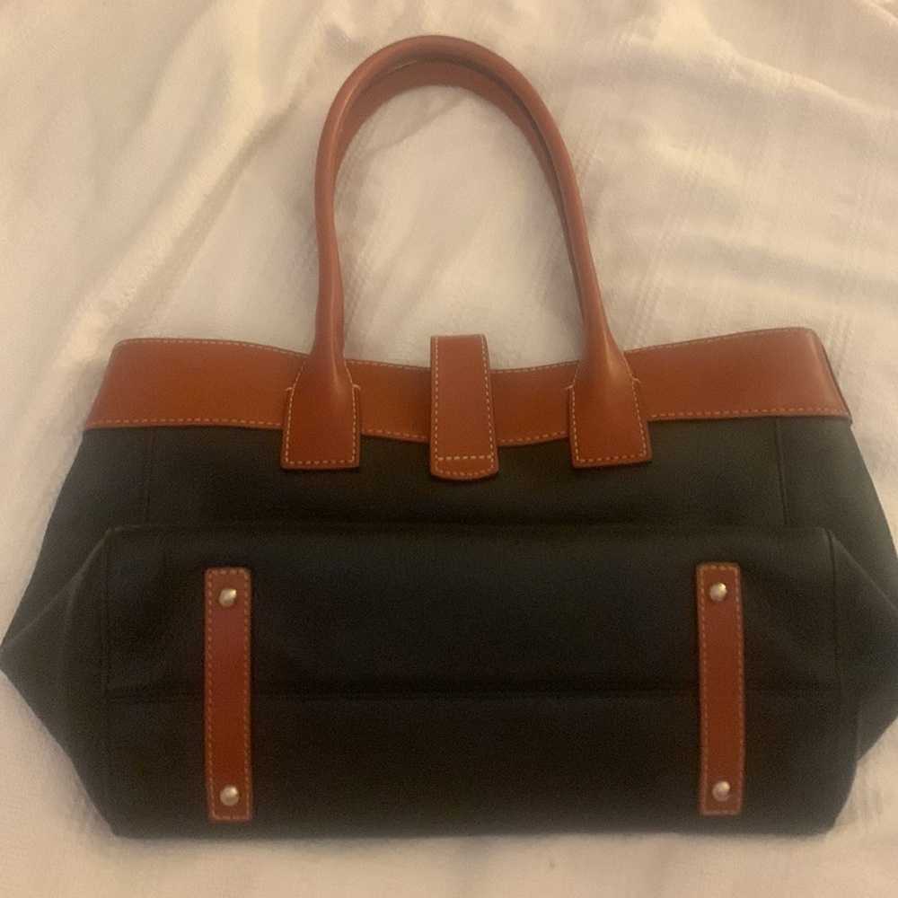 NEW Dooney & Bourke leather logo lock shoulder bag - Picture 5 of 11